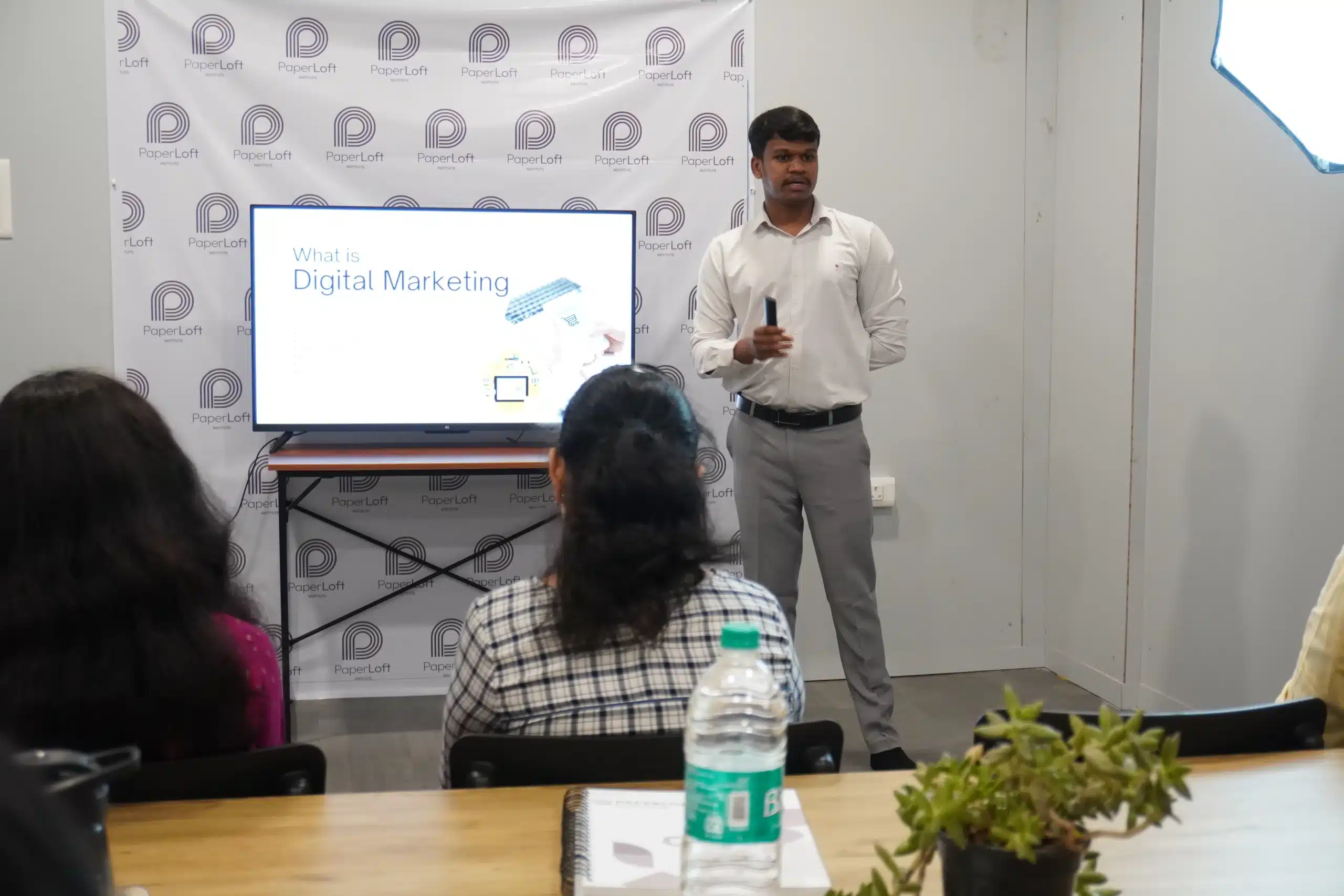 Digital marketing mentor in paperloft institute in jp nagar
